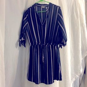 Blue pinned striped short day dress